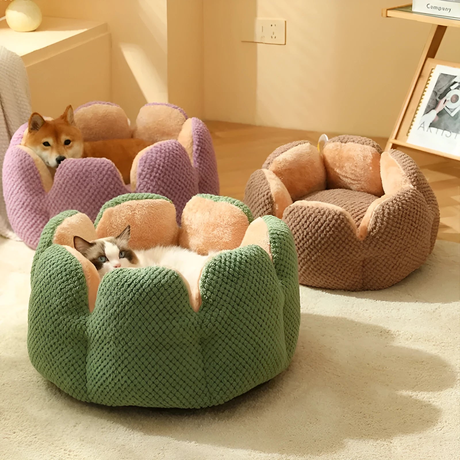 Green cactus petal shaped pet kennel mat with soft plush interior for cats and dogs