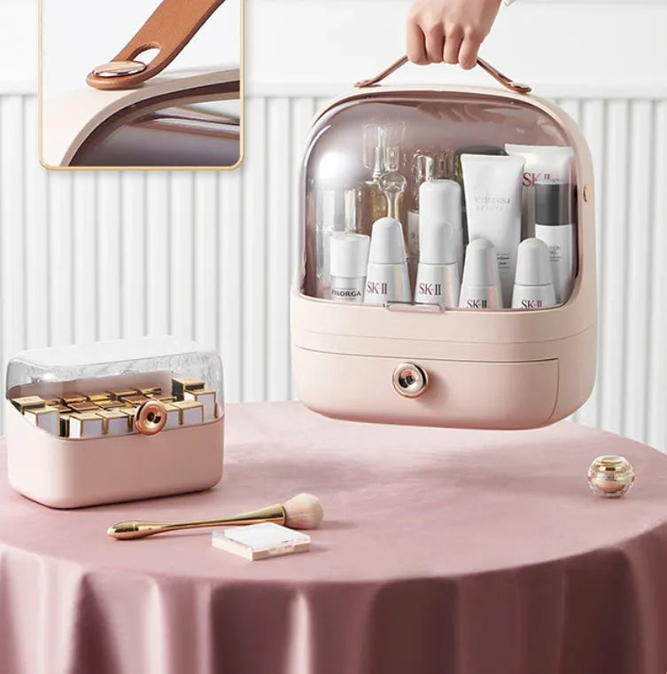 Desktop cosmetics storage box in PET hip material, dustproof, in green colour with lipsticks and blushes inside.