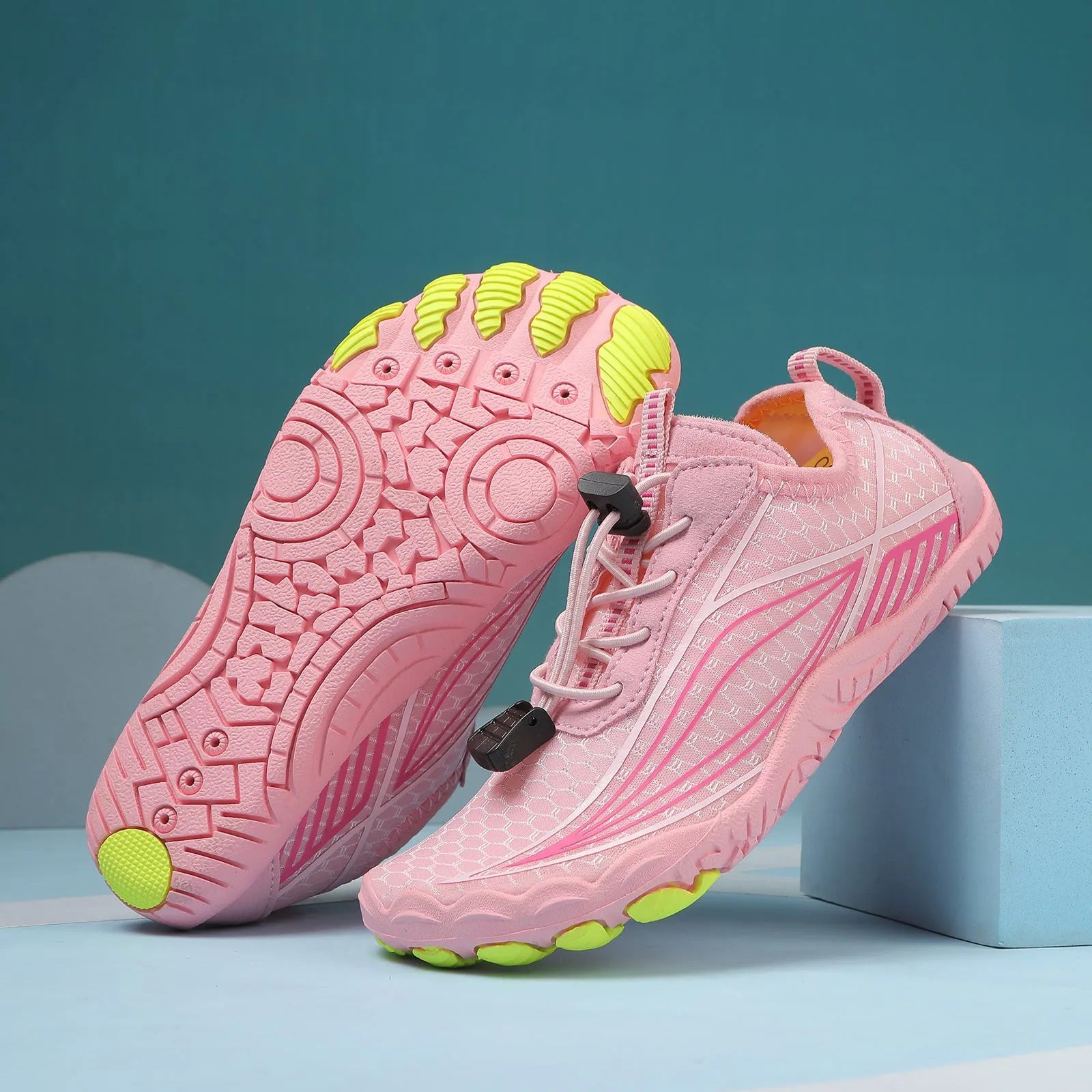 Children's quick-dry wading shoes with rubber sole and elastic band closure in multiple colours