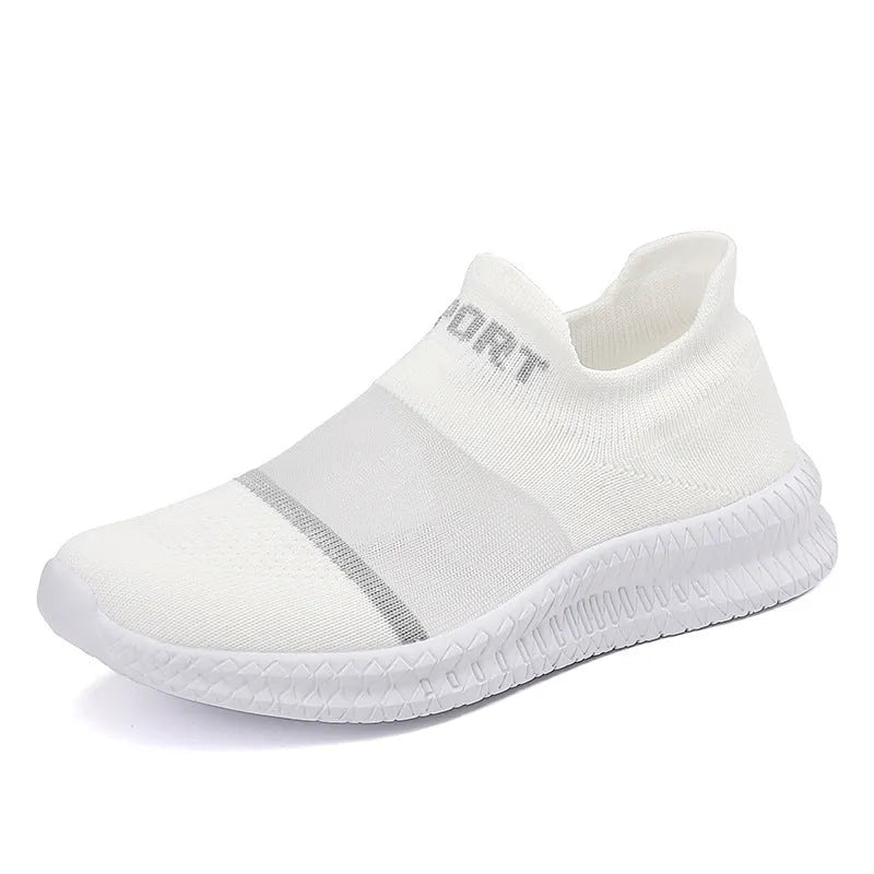 Breathable low-top Flyknit sock shoes in multiple colours with lace-up closure and round toe.