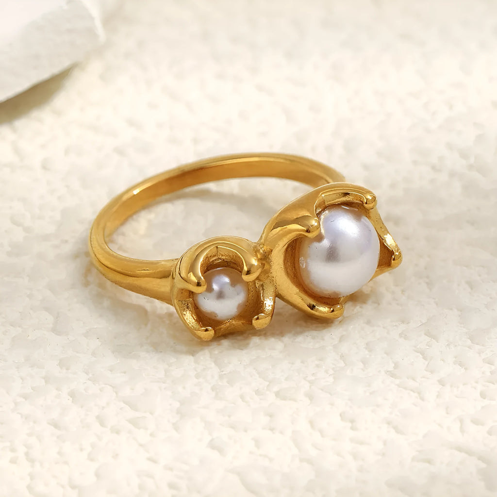 Gold stainless steel ring with bud imitation pearl flower geometry shape for women size options